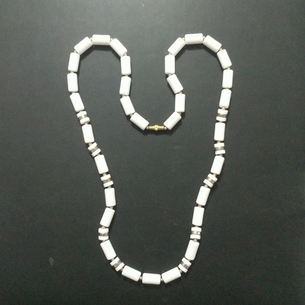 Vintage White Plastic Beaded Statement Necklace - image 1